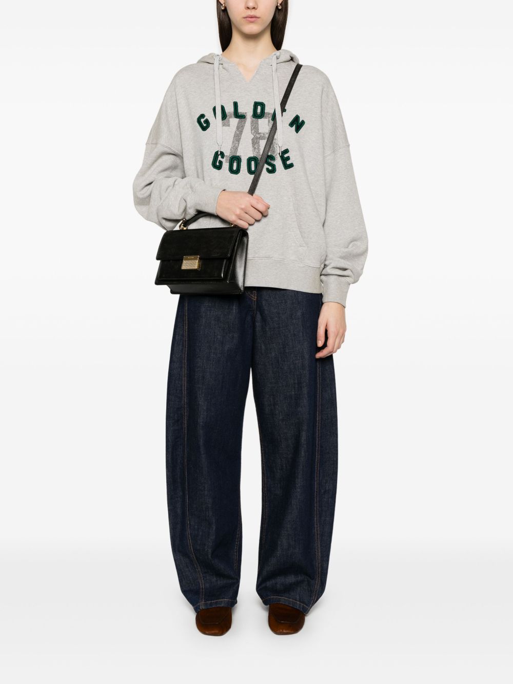190061533-ss25-goldengoose-gwa00467a00059990100_4_p_28d023d2-4a5f-447b-af34-c2e43dc7c575.jpg